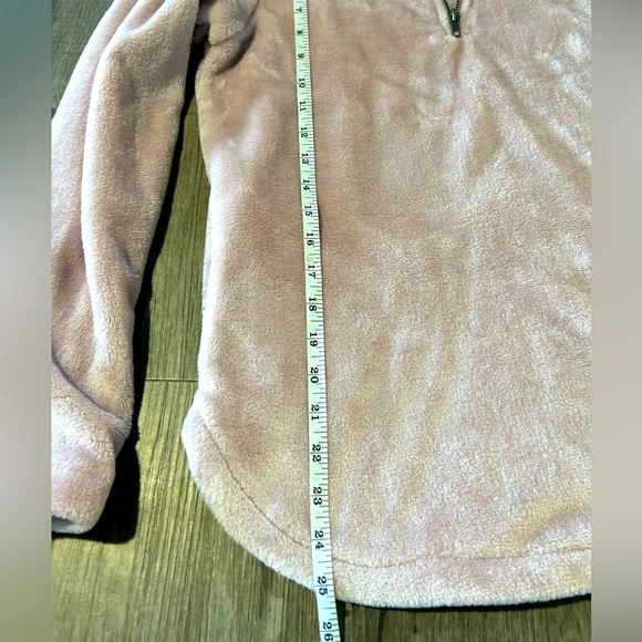 Women’s Cozie Pink Rose Sweater - Picture 2 of 4